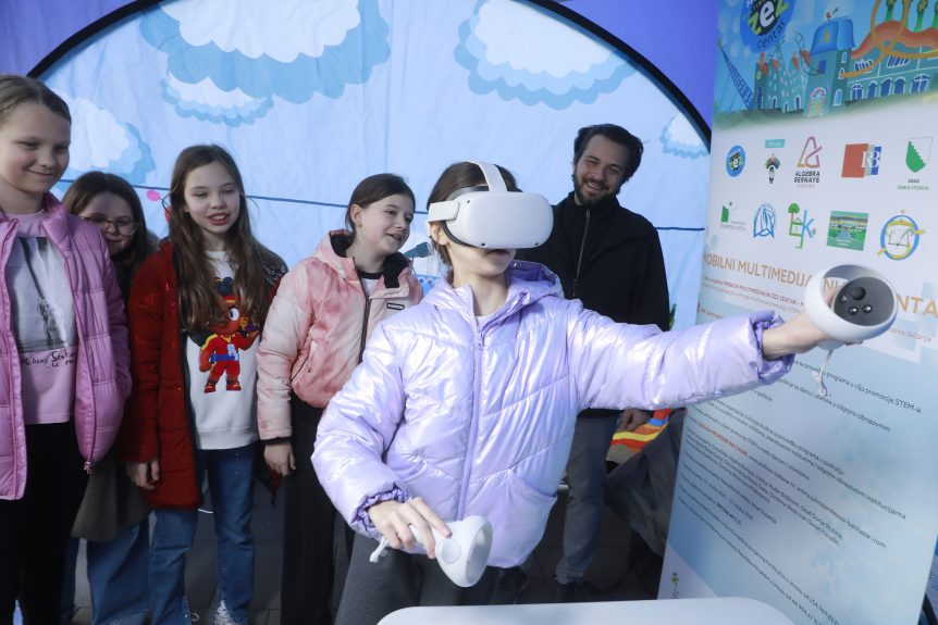 Održan STEM Festival ispred Sveučilišta Algebra Bernays