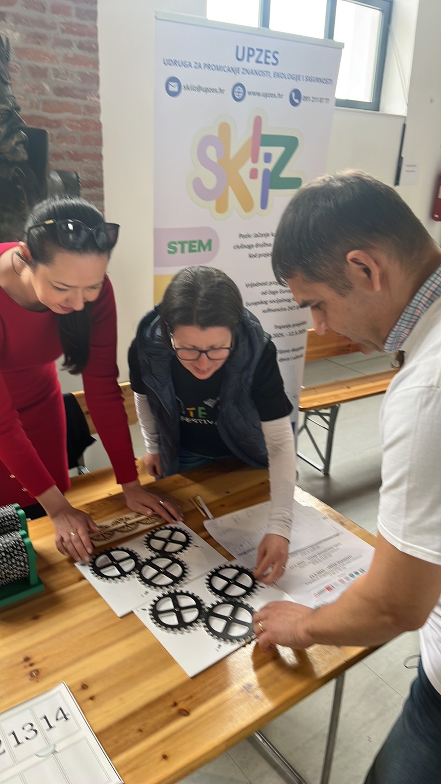 🔬✨ Sudjelovali smo na STEM FESTU u Čakovcu! 🔍📡